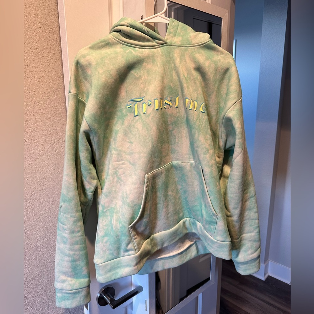 Local Heroes Trust Me Hoodie in Green NWT